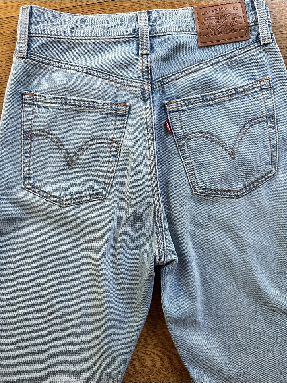 Levi’s Ribcage Straight Jeans in Middle Road Size 26 - Picture 9 of 15